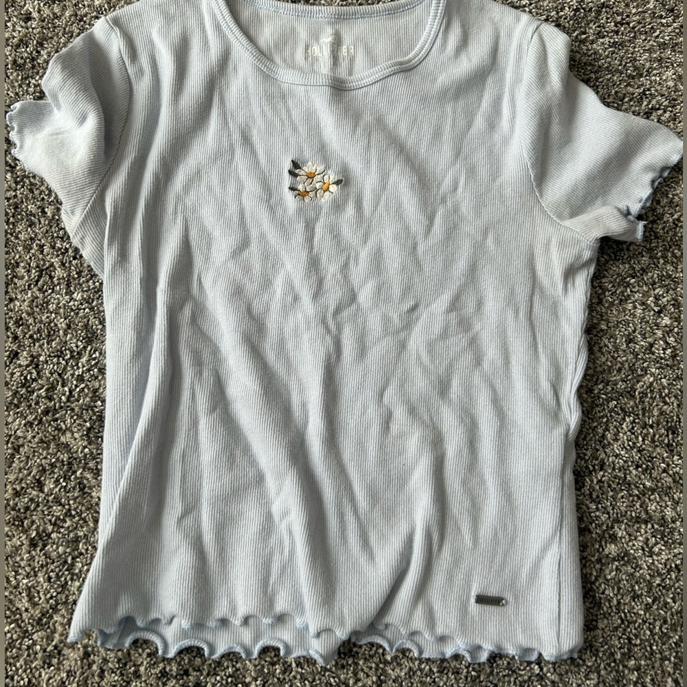 hollister baby tee
